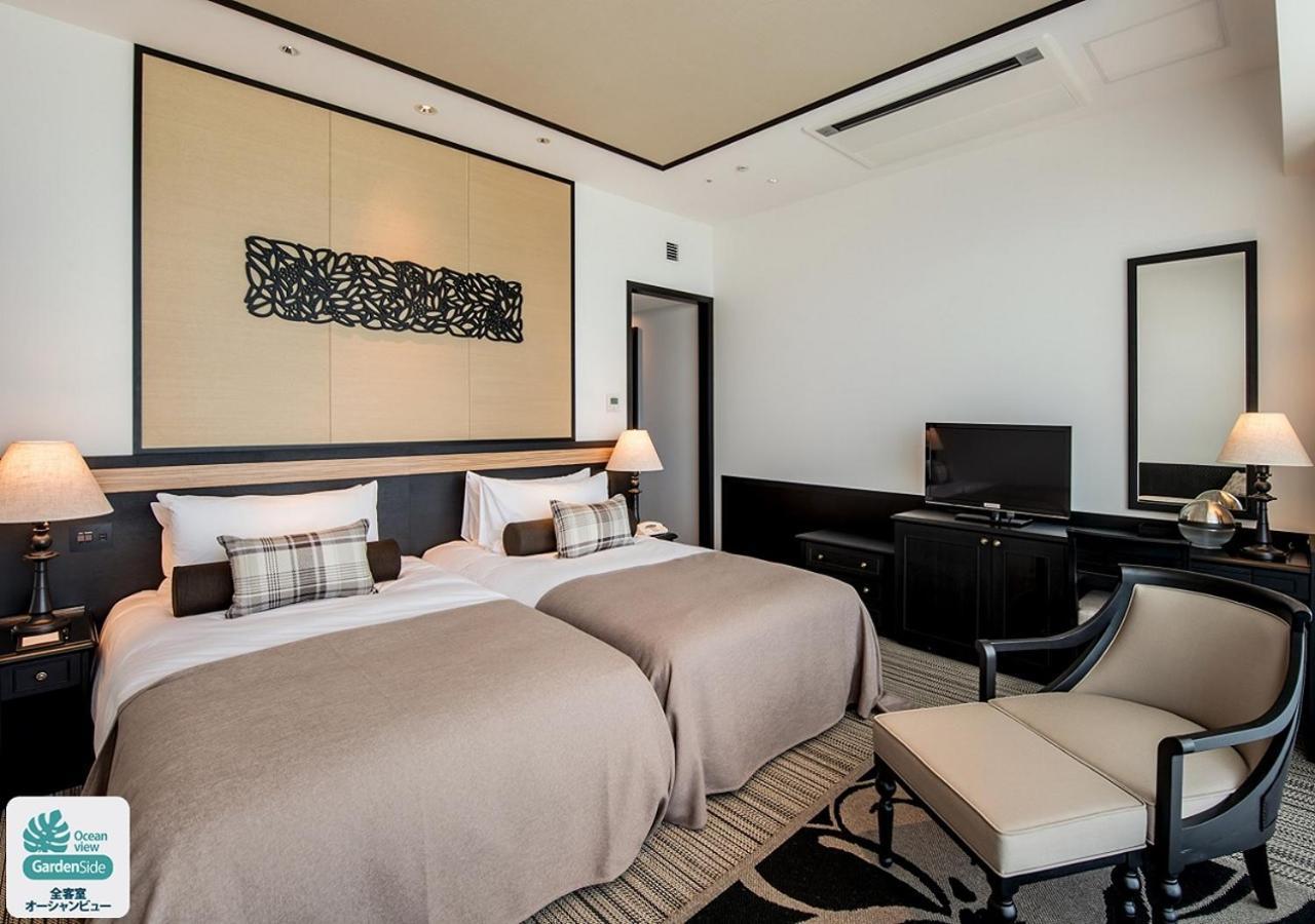 Hotel Monterey Okinawa Spa & Resort Onna Eksteriør bilde Deluxe Room